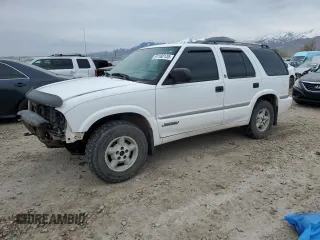 2000 GMC Jimmy Diamond Edition Luxury with VIN 1GKDT13W4Y2277222, listed as a Copart auction lot 51162135 with 158,699 mi miles and Salvage Title. Bid and sale history available at carsss.com. Image 1.