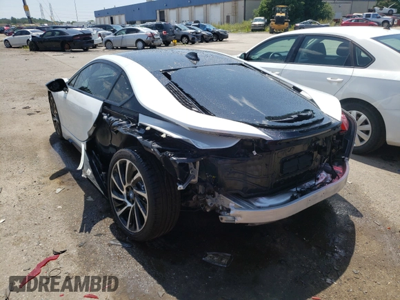 2016 BMW i8 z VIN WBY2Z2C53GV675600, wystawiony jako Copart lot #51118821 z przebiegiem 2 470 mil mil oraz Czysty tytuł • Clean title. Historia ofert i sprzedaży dostępna na DreamBid. Obrazek 3.