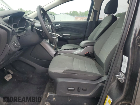2016 Ford Escape SE z VIN 1FMCU9G97GUB40023, wystawiony jako Copart lot #61405935 z przebiegiem 107 591 mil mil oraz Czysty tytuł • Clean title. Historia ofert i sprzedaży dostępna na DreamBid. Obrazek 7.