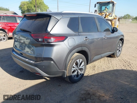 2023 Nissan Rogue SV z VIN 5N1BT3BA8PC674196, wystawiony jako IAAI lot #42009297 z przebiegiem Nie podano mil oraz . Historia ofert i sprzedaży dostępna na DreamBid. Obrazek 4.