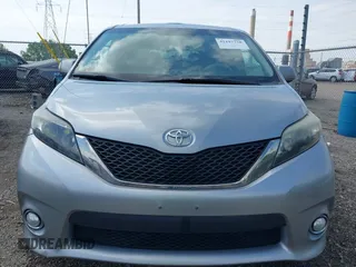 2011 Toyota Sienna SE with VIN 5TDXK3DC4BS152605, listed as a IAAI auction lot 42197758 with 202,829 mi miles and . Bid and sale history available at DreamBid. Image 12.