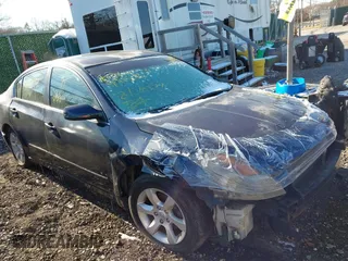 2007 Nissan Altima 2.5 with VIN 1N4AL21E87C180988, listed as a IAAI auction lot 41087817 with 999,999 mi miles. Bid and sale history available at carsss.com. Image 1.