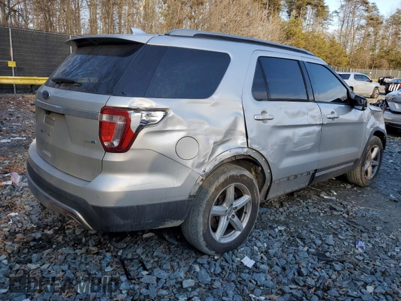 2016 Ford Explorer XLT with VIN 1FM5K8D89GGC81162, listed as a Copart auction lot 44408875 with 123,916 mi miles and Salvage Title. Bid and sale history available at carsss.com. Image 3.