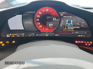 2023 Ferrari SF90 z VIN ZFF95NLAXP0291614, wystawiony jako Copart lot #83805524 z przebiegiem 719 mil mil oraz Szkody całkowita. Historia ofert i sprzedaży dostępna na DreamBid. Obrazek 9.