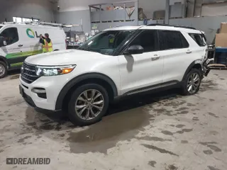 2020 Ford Explorer XLT with VIN 1FMSK8DH0LGC72332, listed as a IAAI auction lot 41298896 with 49,361 mi miles. Bid and sale history available at carsss.com. Image 2.