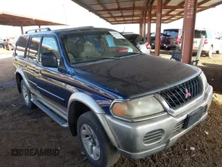 2001 Mitsubishi Montero Sport LS with VIN JA4MT31H71P007335, listed as a IAAI auction lot 41465825 with 258,707 mi miles. Bid and sale history available at carsss.com. Image 1.
