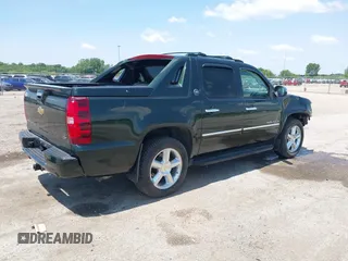 2013 Chevrolet Avalanche LTZ with VIN 3GNTKGE77DG331947, listed as a IAAI auction lot 42396775 with 119,150 mi miles and . Bid and sale history available at DreamBid. Image 4.