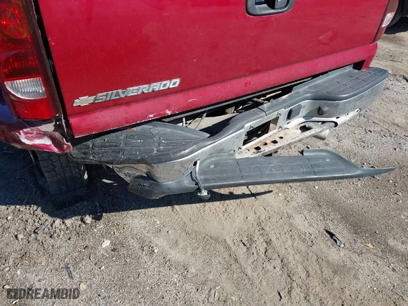 2006 Chevrolet Silverado 2500HD LT1 with VIN 1GCHK23D36F171466, listed as a IAAI auction lot 41772737 with NaN miles. Bid and sale history available at carsss.com. Image 18.