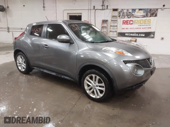 2014 Nissan Juke S with VIN JN8AF5MV4ET480754, listed as a IAAI auction lot 41415793 with 159,902 mi miles. Bid and sale history available at carsss.com. Image 1.