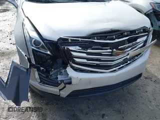 2019 Cadillac XT5 FWD z VIN 1GYKNARS9KZ244873, wystawiony jako IAAI lot #41164998 z przebiegiem 26 314 mil mil oraz . Historia ofert i sprzedaży dostępna na DreamBid. Obrazek 6.