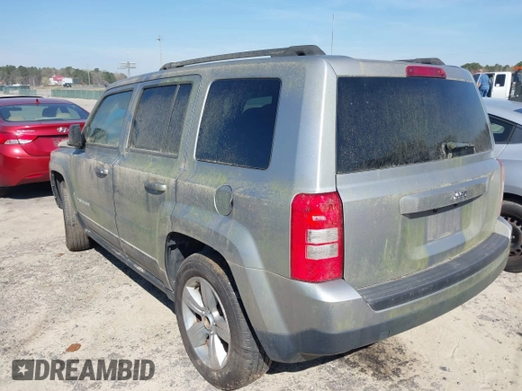2014 Jeep Patriot Sport with VIN 1C4NJPBBXED757823, listed as a IAAI auction lot 41839740 with 186,218 mi miles and . Bid and sale history available at carsss.com. Image 17.