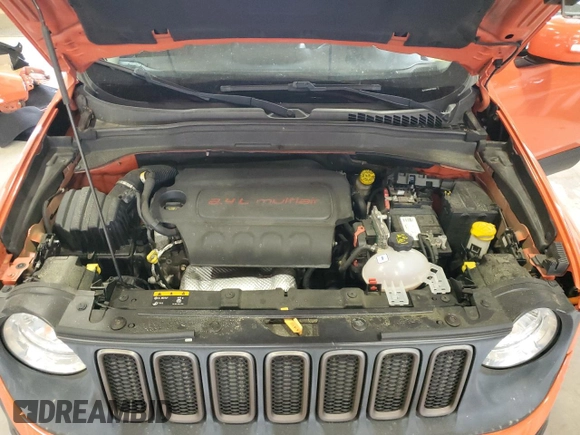 2016 Jeep Renegade Latitude with VIN ZACCJABT9GPC65026, listed as a Copart auction lot 54044685 with 125,730 mi miles and Salvage Title. Bid and sale history available at DreamBid. Image 12.