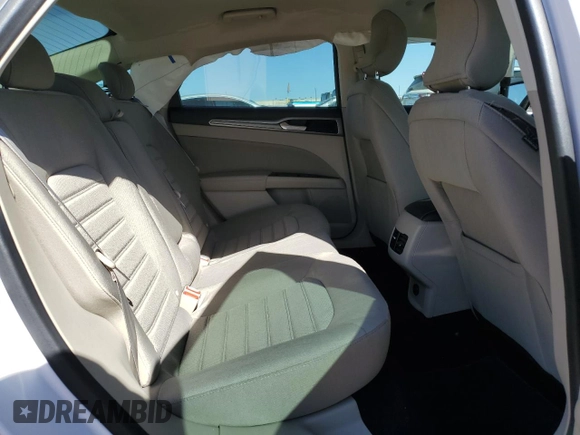 2019 Ford Fusion Hybrid SE with VIN 3FA6P0LU7KR284563, listed as a Copart auction lot 39979903 with 0 mi miles. Bid and sale history available at carsss.com. Image 10.