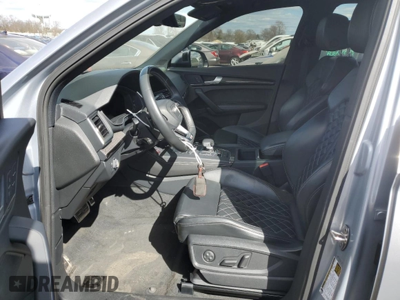 2018 Audi SQ5 Premium Plus with VIN WA1A4AFY6J2136631, listed as a Copart auction lot 46690244 with 57,001 mi miles and . Bid and sale history available at DreamBid. Image 7.