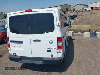 2013 Nissan NV SV z VIN 5BZBF0AA5DN200878, wystawiony jako IAAI lot #42016341 z przebiegiem 138 433 mil mil oraz . Historia ofert i sprzedaży dostępna na DreamBid. Obrazek 17.