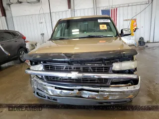 2001 Chevrolet Silverado 1500 LS with VIN 1GCEK19T51E127687, listed as a Copart auction lot 52700045 with Not Provided miles and Non Repairable. Bid and sale history available at DreamBid. Image 5.