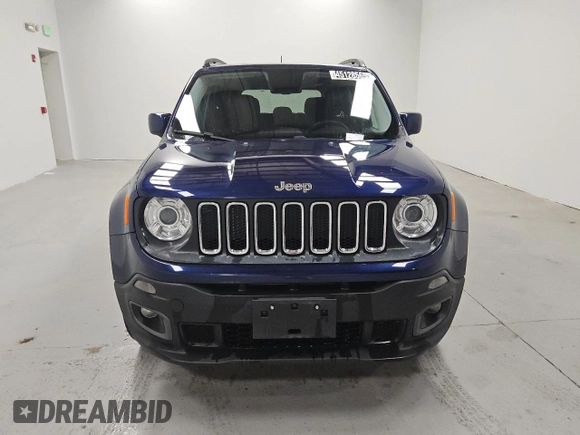 2017 Jeep Renegade Latitude with VIN ZACCJBBB3HPF43904, listed as a Copart auction lot 45128565 with 30,325 mi miles and Clean Title. Bid and sale history available at carsss.com. Image 5.