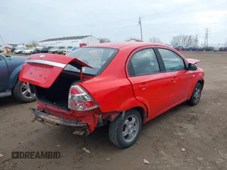 2008 Chevrolet Aveo LS with VIN KL1TD56618B052786, listed as a IAAI auction lot 40890445 with 164,714 mi miles and . Bid and sale history available at DreamBid. Image 4.
