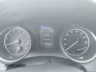 2023 Toyota Camry SE z VIN 4T1G11AK9PU155937, wystawiony jako IAAI lot #42121016 z przebiegiem 35 523 mil mil oraz . Historia ofert i sprzedaży dostępna na DreamBid. Obrazek 7.