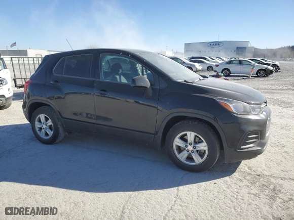 2020 Chevrolet Trax LS with VIN 3GNCJKSB4LL130785, listed as a Copart auction lot 47411205 with 28,359 mi miles and Salvage Title. Bid and sale history available at carsss.com. Image 4.