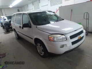 2008 Chevrolet Uplander Cargo with VIN 1GBDV13138D211828, listed as a IAAI auction lot 41607439 with 191,224 mi miles. Bid and sale history available at carsss.com. Image 1.