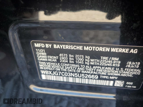 2022 BMW X1 sDrive28i with VIN WBXJG7C03N5U52669, listed as a Copart auction lot 87806305 with 27,609 mi miles and Salvage Title. Bid and sale history available at carsss.com. Image 13.