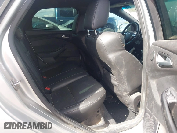 2014 Ford Focus ST with VIN 1FADP3L94EL422471, listed as a IAAI auction lot 41950492 with 80,440 mi miles and . Bid and sale history available at carsss.com. Image 8.