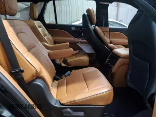 2020 Lincoln Aviator Black Label with VIN 5LM5J9XC6LGL01352, listed as a Copart auction lot 84290214 with 71,182 mi miles and Salvage title. Bid and sale history available at DreamBid. Image 12.