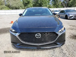 2024 Mazda 3 S Preferred z VIN 3MZBPACMXRM437018, wystawiony jako Copart lot #55294135 z przebiegiem 3 028 mil mil oraz Szkoda całkowita • Salvage title. Historia ofert i sprzedaży dostępna na DreamBid. Obrazek 5.