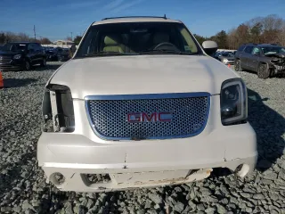 2012 GMC Yukon SLT with VIN 1GKS1CE03CR100582, listed as a Copart auction lot 44990745 with 146,089 mi miles and Salvage Title. Bid and sale history available at carsss.com. Image 5.