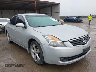 2008 Nissan Altima SL z VIN 1N4BL21EX8N431035, wystawiony jako IAAI lot #41450404 z przebiegiem 134 625 mil mil oraz . Historia ofert i sprzedaży dostępna na DreamBid. Obrazek 1.