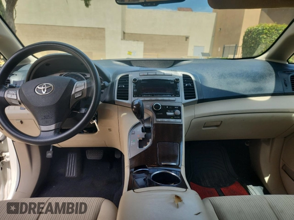 2010 Toyota Venza z VIN 4T3ZA3BB7AU035555, wystawiony jako Copart lot #61304195 z przebiegiem 148 545 mil mil oraz Czysty tytuł • Clean title. Historia ofert i sprzedaży dostępna na DreamBid. Obrazek 9.