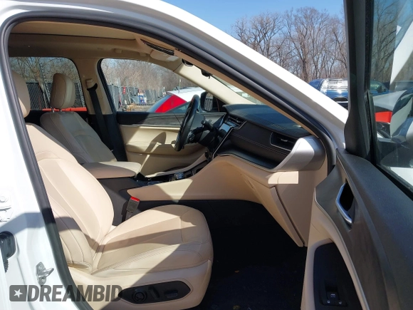 2022 Jeep Grand Cherokee Limited с VIN 1C4RJKBG8N8586661, выставлен на аукционе IAAI как лот 41760327 с пробегом 43 894 миль миль и . История ставок и продаж доступна на DreamBid. Изображение 5.