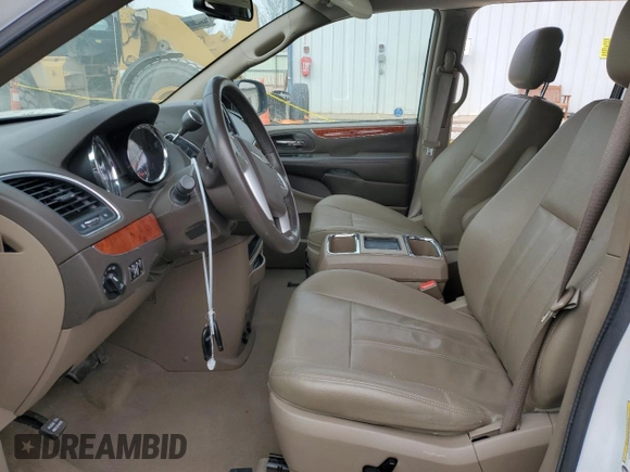 2015 Chrysler Town & Country Touring with VIN 2C4RC1BG7FR673364, listed as a Copart auction lot 49182745 with 93,652 mi miles and Salvage Title. Bid and sale history available at carsss.com. Image 7.