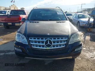 2011 Mercedes-Benz M 350 z VIN 4JGBB8GB7BA727461, wystawiony jako IAAI lot #42369873 z przebiegiem 198 000 mil mil oraz . Historia ofert i sprzedaży dostępna na DreamBid. Obrazek 12.