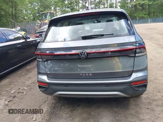 2025 Volkswagen Taos z VIN 3VV5C7B23SM012634, wystawiony jako IAAI lot #42342616 z przebiegiem 4381 mil mil oraz . Historia ofert i sprzedaży dostępna na DreamBid. Obrazek 17.