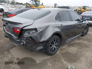 2022 Toyota Camry SE with VIN 4T1G11AK2NU674888, listed as a IAAI auction lot 41883188 with 41,566 mi miles and . Bid and sale history available at DreamBid. Image 4.