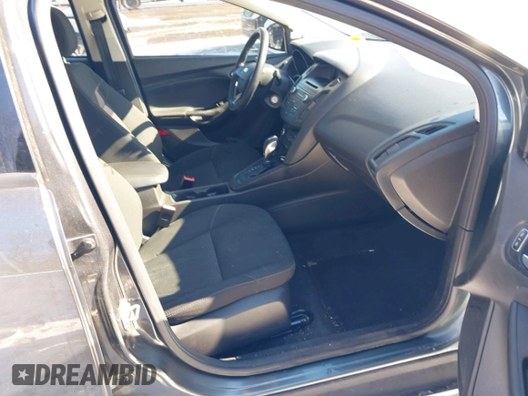 2016 Ford Focus SE with VIN 1FADP3F27GL257596, listed as a IAAI auction lot 41619509 with 75,606 mi miles. Bid and sale history available at carsss.com. Image 5.