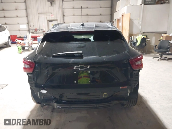 2025 Chevrolet Trax 2RS with VIN KL77LJEP7SC149778, listed as a IAAI auction lot 41917438 with 724 mi miles. Bid and sale history available at carsss.com. Image 16.