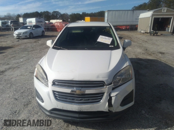 2015 Chevrolet Trax LS with VIN KL7CJKSB6FB085330, listed as a IAAI auction lot 41650191 with 81,830 mi miles. Bid and sale history available at carsss.com. Image 12.