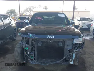 2017 Jeep Grand Cherokee Limited with VIN 1C4RJEBG0HC934116, listed as a IAAI auction lot 41633397 with 117,935 mi miles. Bid and sale history available at carsss.com. Image 13.