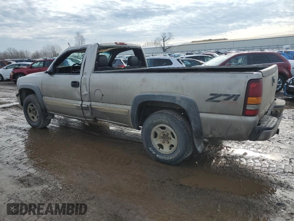 2000 Chevrolet Silverado 1500 with VIN 1GCEK14T6YE160263, listed as a Copart auction lot 86563014 with 136,418 mi miles and Clean Title. Bid and sale history available at carsss.com. Image 2.