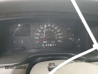 1999 Lincoln Town Car Executive z VIN 1LNHM81W5XY655075, wystawiony jako Copart lot #43263935 z przebiegiem Nie podano mil oraz Szkoda całkowita • Salvage title. Historia ofert i sprzedaży dostępna na DreamBid. Obrazek 9.