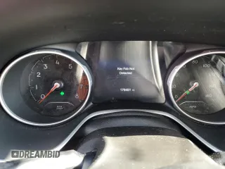 2018 Jeep Compass Altitude with VIN 3C4NJDBB2JT333149, listed as a Copart auction lot 47220945 with 179,451 mi miles and Salvage Title. Bid and sale history available at carsss.com. Image 9.
