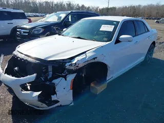 2021 Chrysler 300 S with VIN 2C3CCABG6MH523713, listed as a IAAI auction lot 41371230 with 88,991 mi miles and . Bid and sale history available at DreamBid. Image 17.