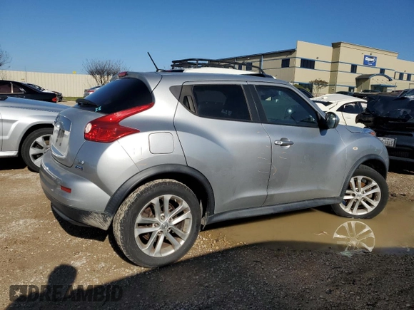 2012 Nissan Juke SV with VIN JN8AF5MR0CT109476, listed as a Copart auction lot 82809634 with 70,211 mi miles and Salvage Title. Bid and sale history available at carsss.com. Image 3.
