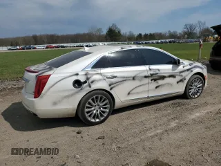 2013 Cadillac XTS Platinum z VIN 2G61V5S38D9204439, wystawiony jako Copart lot #53886495 z przebiegiem 89 940 mil mil oraz Szkody całkowita. Historia ofert i sprzedaży dostępna na DreamBid. Obrazek 3.
