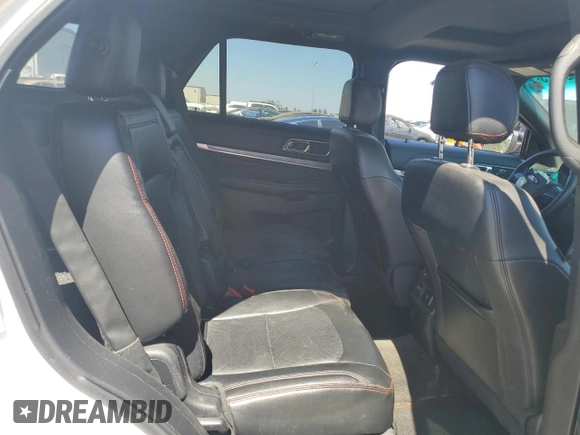 2016 Ford Explorer Sport z VIN 1FM5K8GT8GGC59587, wystawiony jako Copart lot #64338125 z przebiegiem 111 979 mil mil oraz Szkoda całkowita • Salvage title. Historia ofert i sprzedaży dostępna na DreamBid. Obrazek 11.
