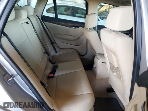 2013 BMW X1 28i with VIN WBAVM1C53DVW42208, listed as a Copart auction lot 47600085 with 230,984 mi miles and Clean Title. Bid and sale history available at carsss.com. Image 11.