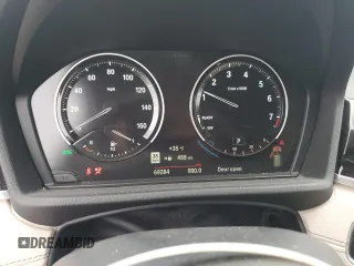 2021 BMW X1 xDrive28i z VIN WBXJG9C03M5U47126, wystawiony jako Copart lot #52113955 z przebiegiem 69 284 mil mil oraz Szkody całkowita. Historia ofert i sprzedaży dostępna na DreamBid. Obrazek 9.